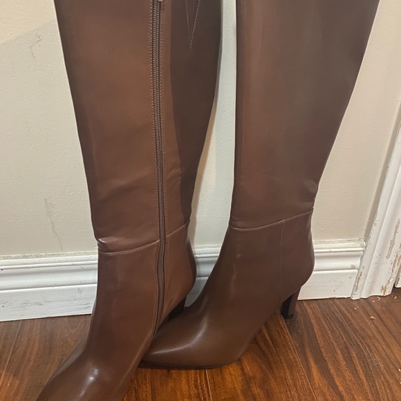 Pointy toe boots - Picture 6 of 6